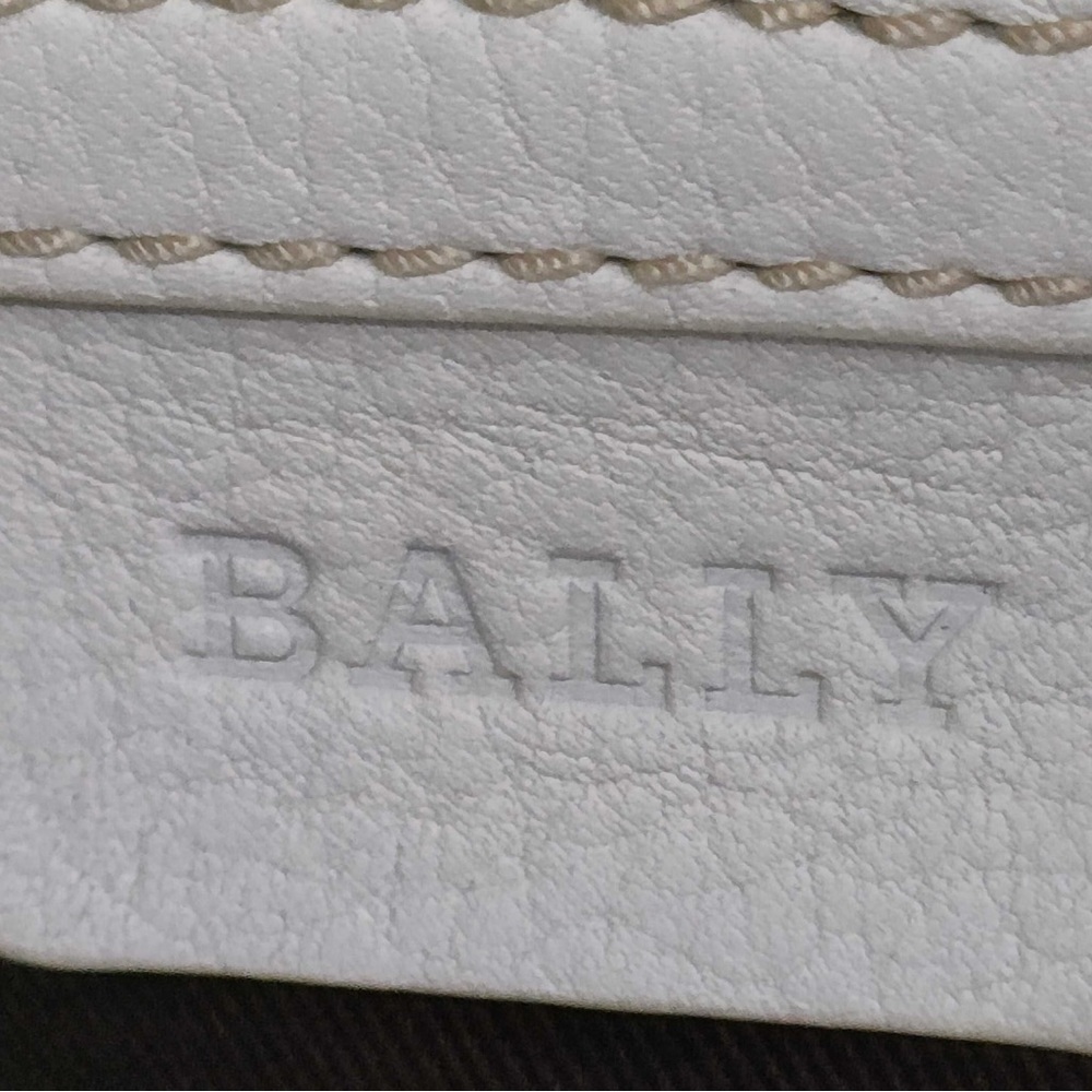 Bally White Leather Travel Duffel Bag - Picture 9 of 14